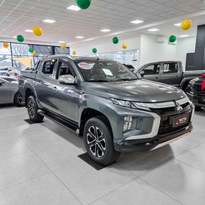 MITSUBISHI L200 TRITON 2.4 16V TURBO DIESEL SPORT HPE-S CD 4P 4X4 AUTOMÁTICO MITSUBISHI L200 TRITON 2.4 16V TURBO DIESEL SPORT HPE-S CD 4P 4X4 AUTOMÁTICO